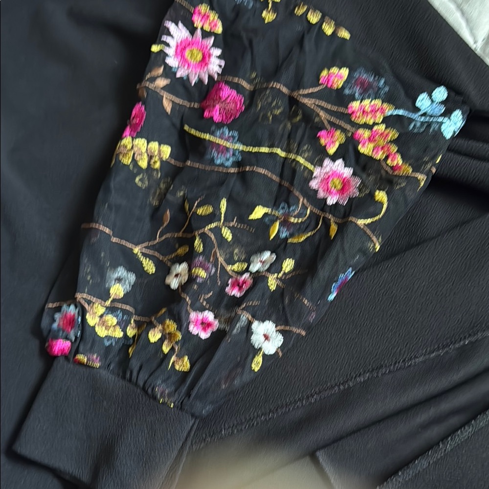 George Black and Pink Oversized 3/4 Sleeve Sweatshirt - Picture 3 of 6